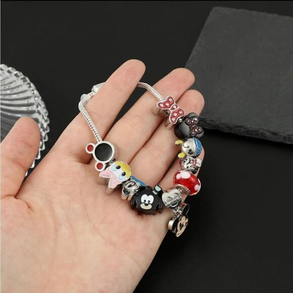 Disney Mickey Minnie Mouse Donald & Daffy Charm Bracelet - Picture 4 of 7